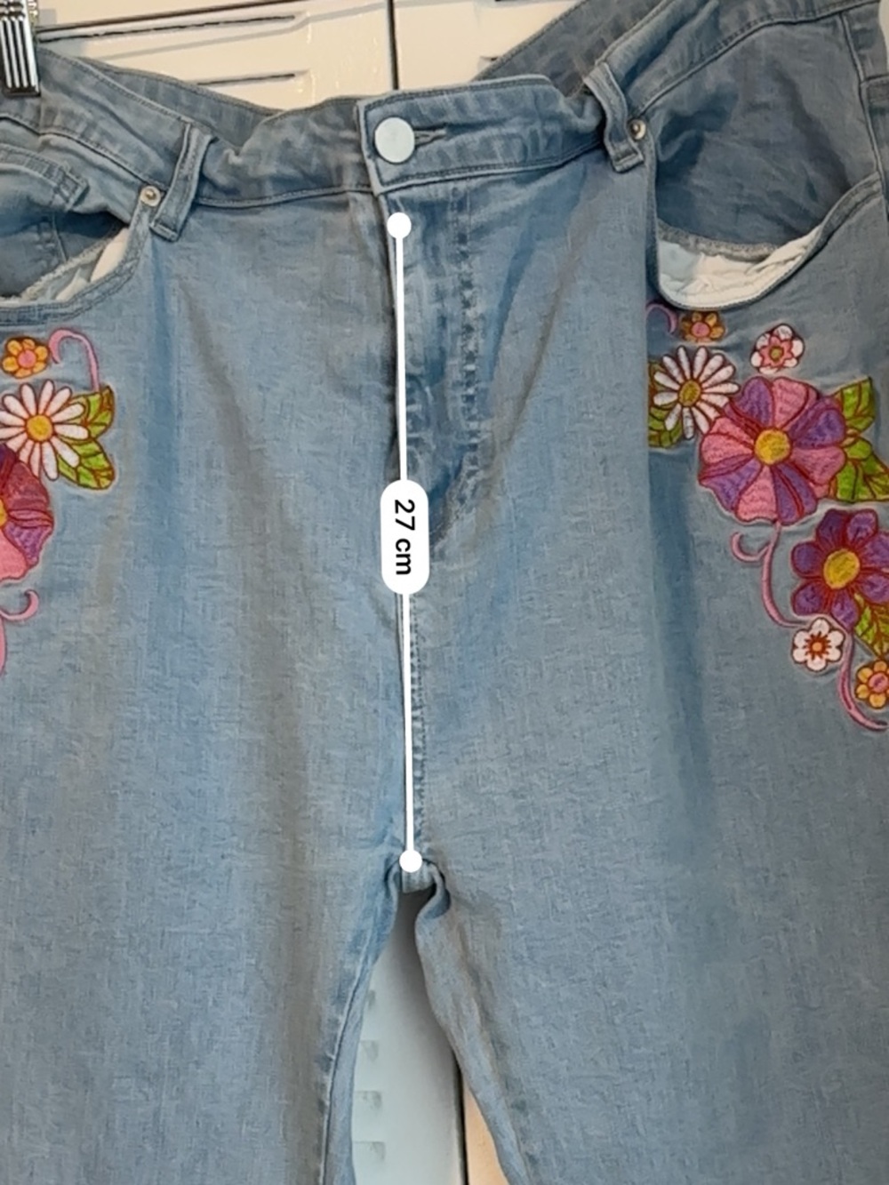 Sugar Thrillz Floral Embroidered Flare Jeans – Vintage Dream 🌸✨ - Picture 15 of 15